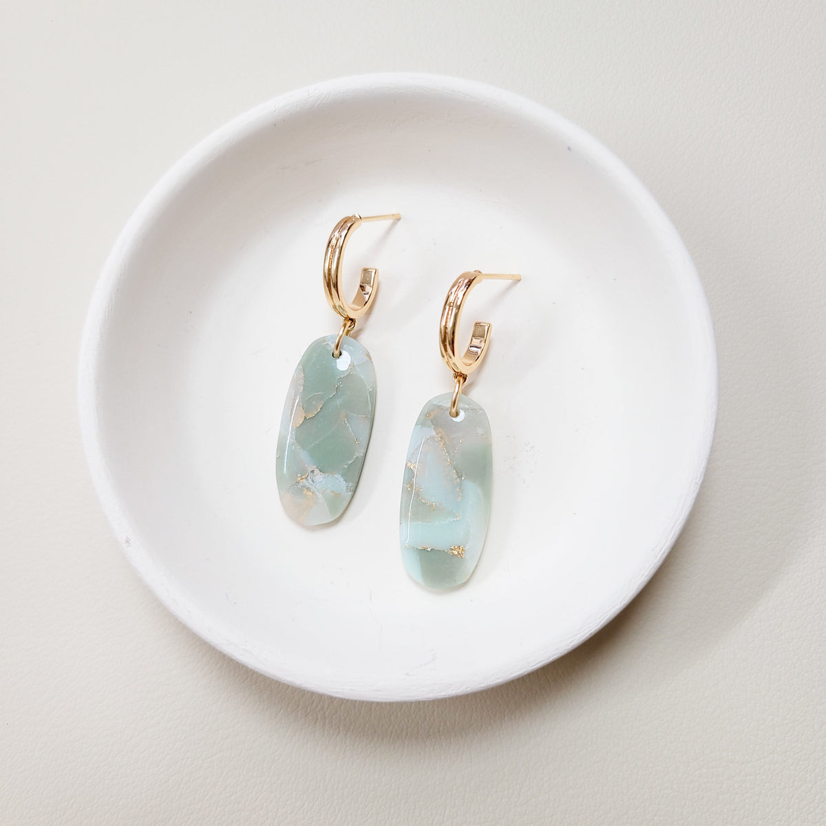 Sage Oval