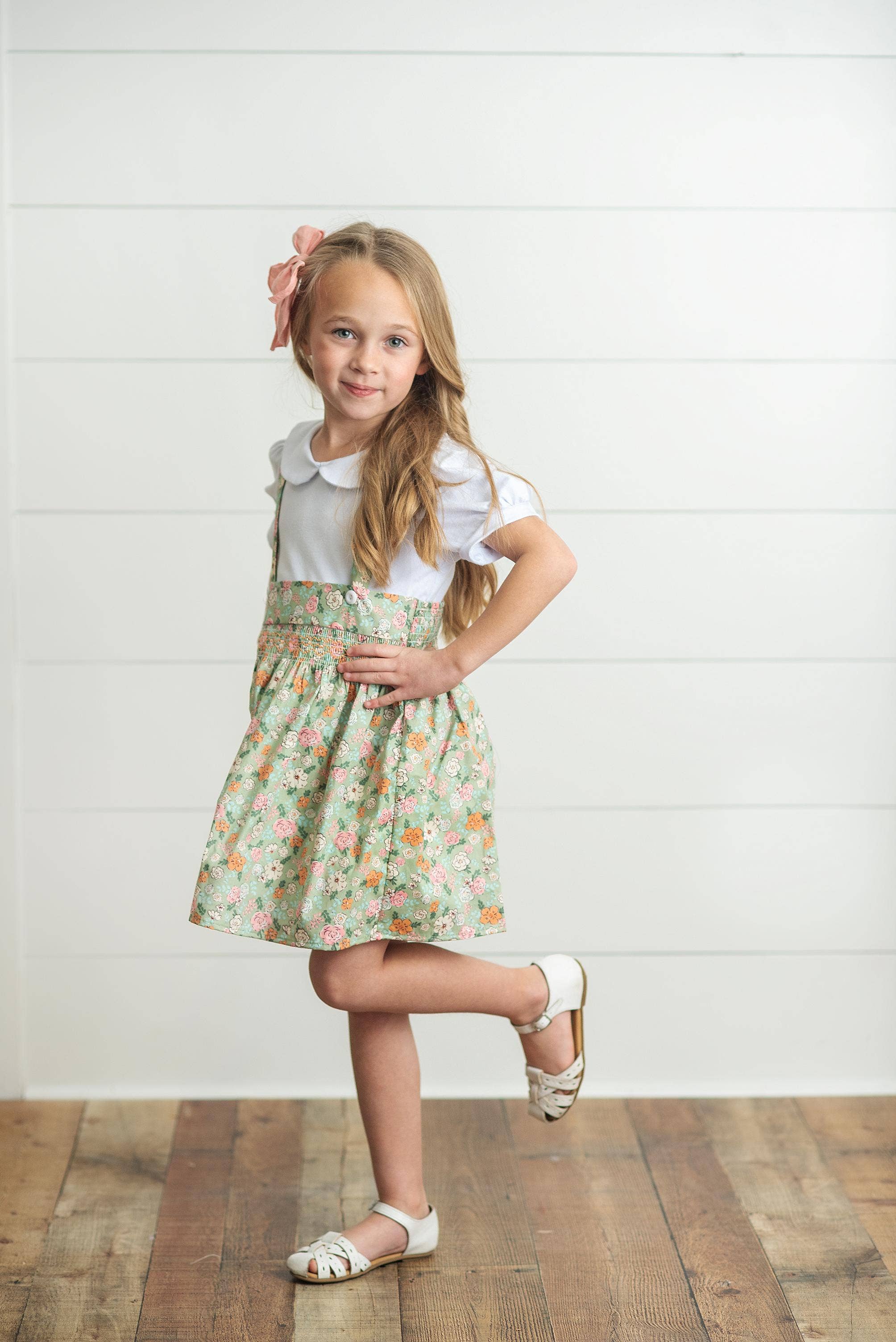 Kids Sage &amp; White Floral Jumper Skirt Easter Collar Set