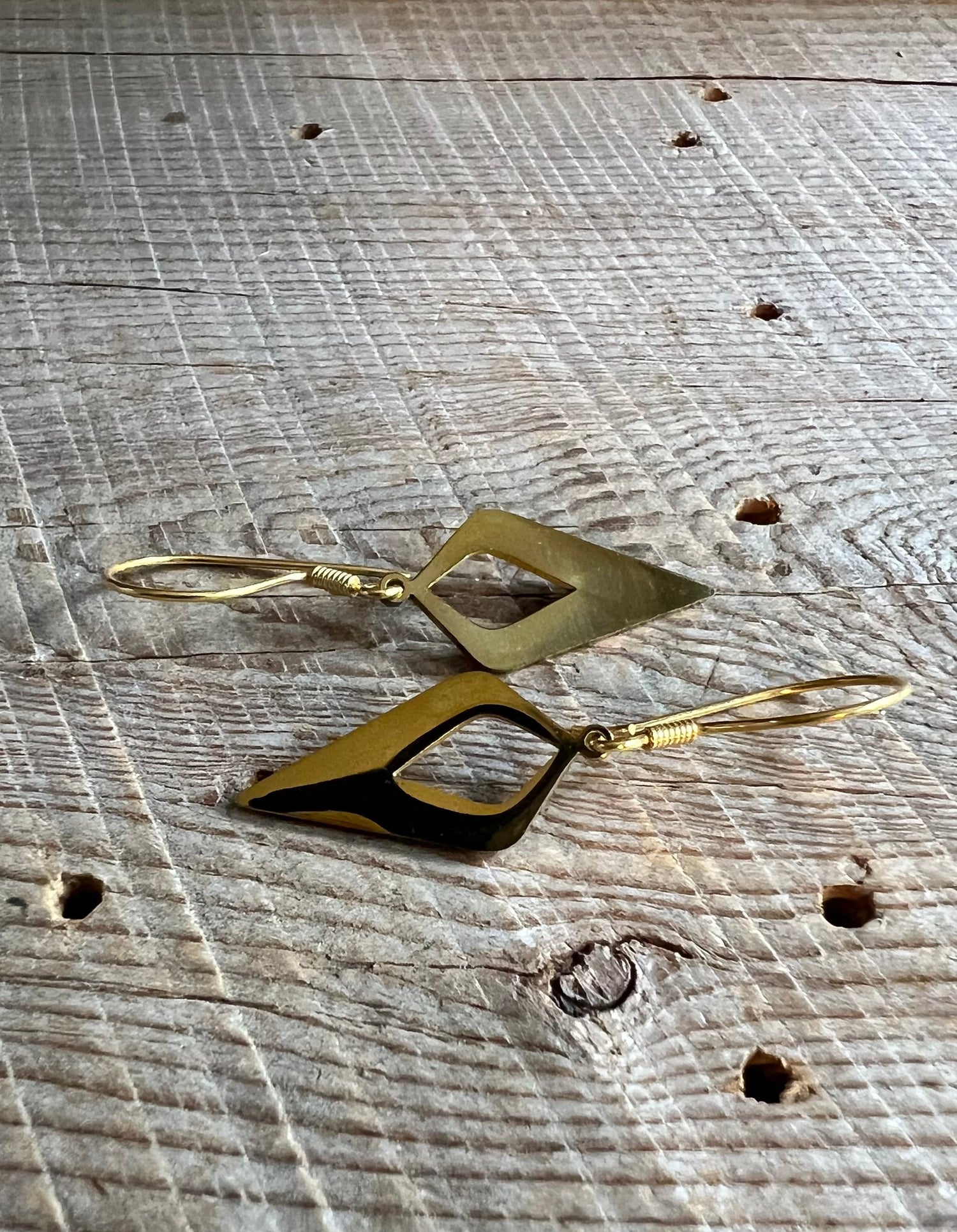 SariBlue® Little Rhombus Earrings
