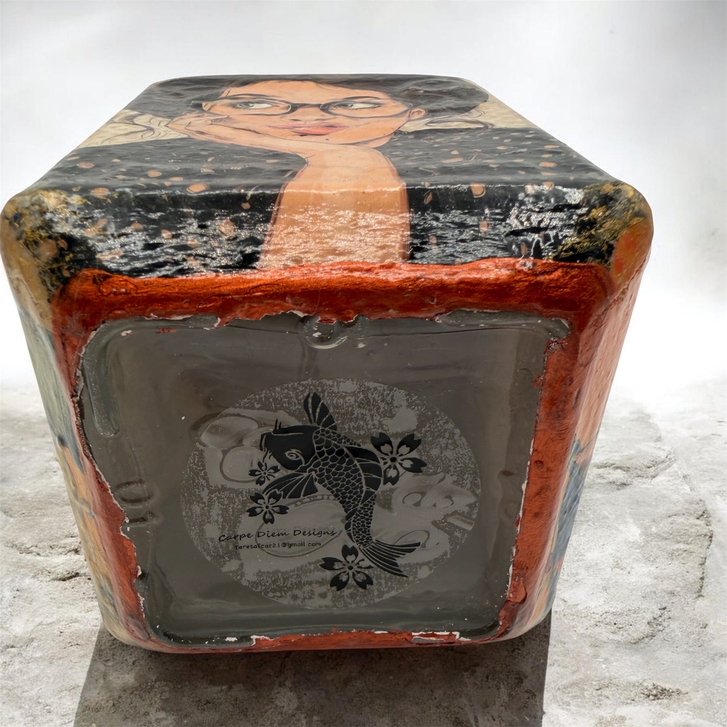 Diva Collectable Bottle: Copper Retro Women Refillable Bar Decor