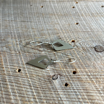 SariBlue® Little Rhombus Earrings