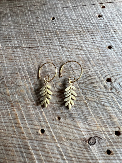 SariBlue® Sweet Leaf Earrings