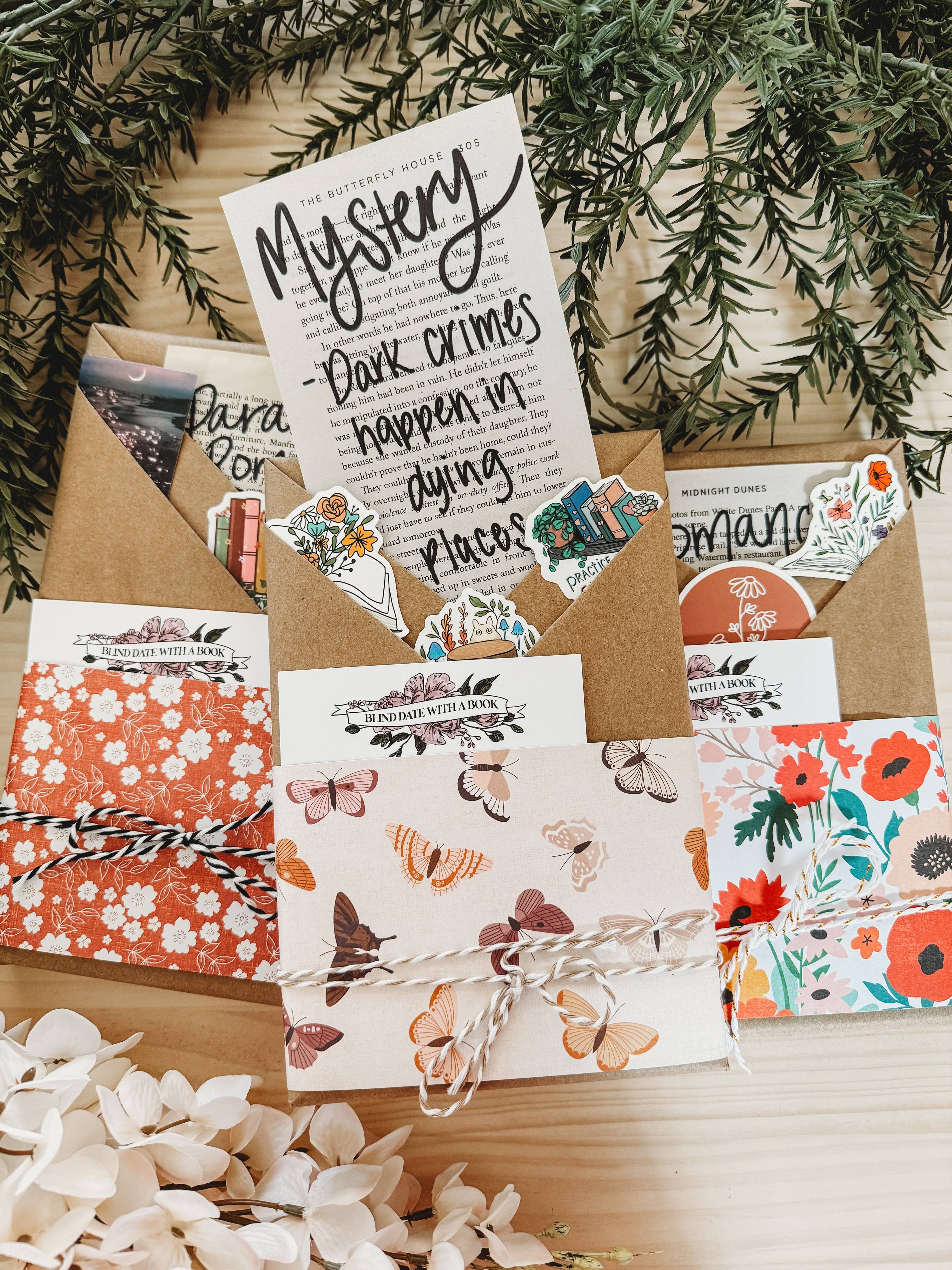 Blind Date with a Book – Mystery Romance + Gifts