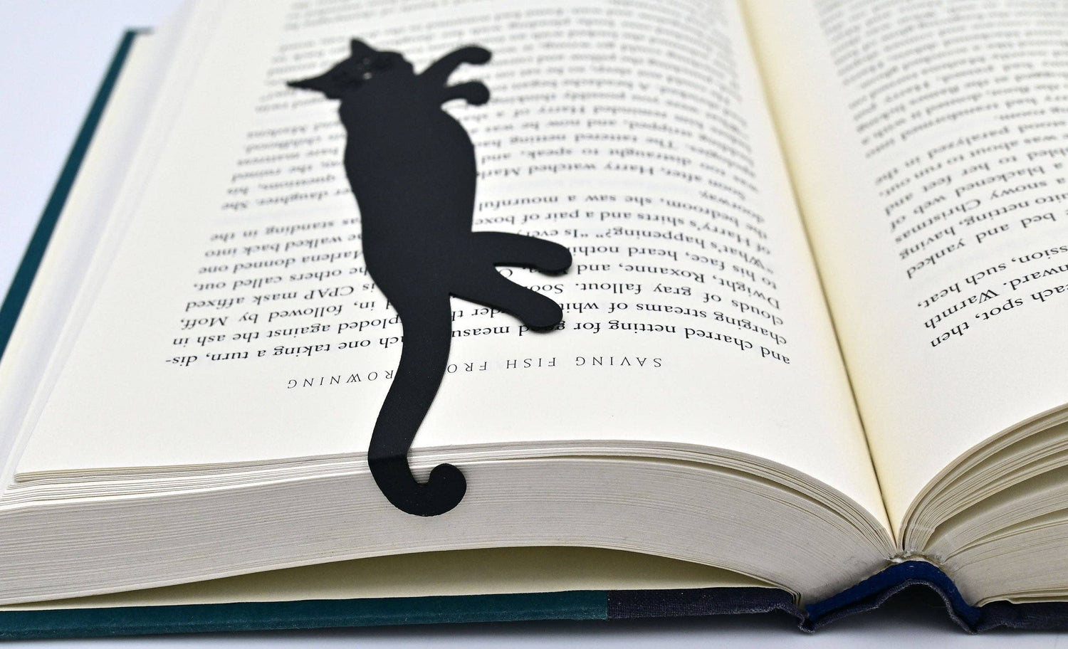 Curious Cat Hanging Bookmark | Black Metal Cat Bookmark