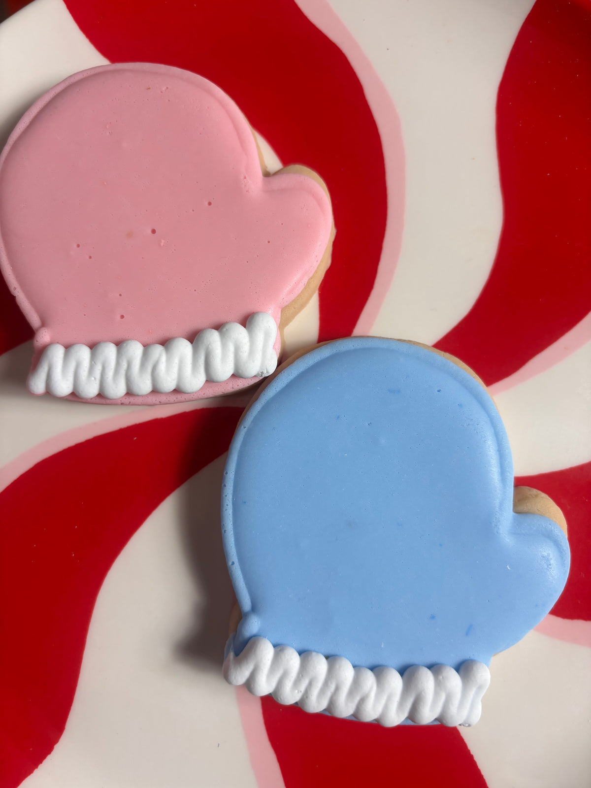 Mitten Frosted Sugar Cookie
