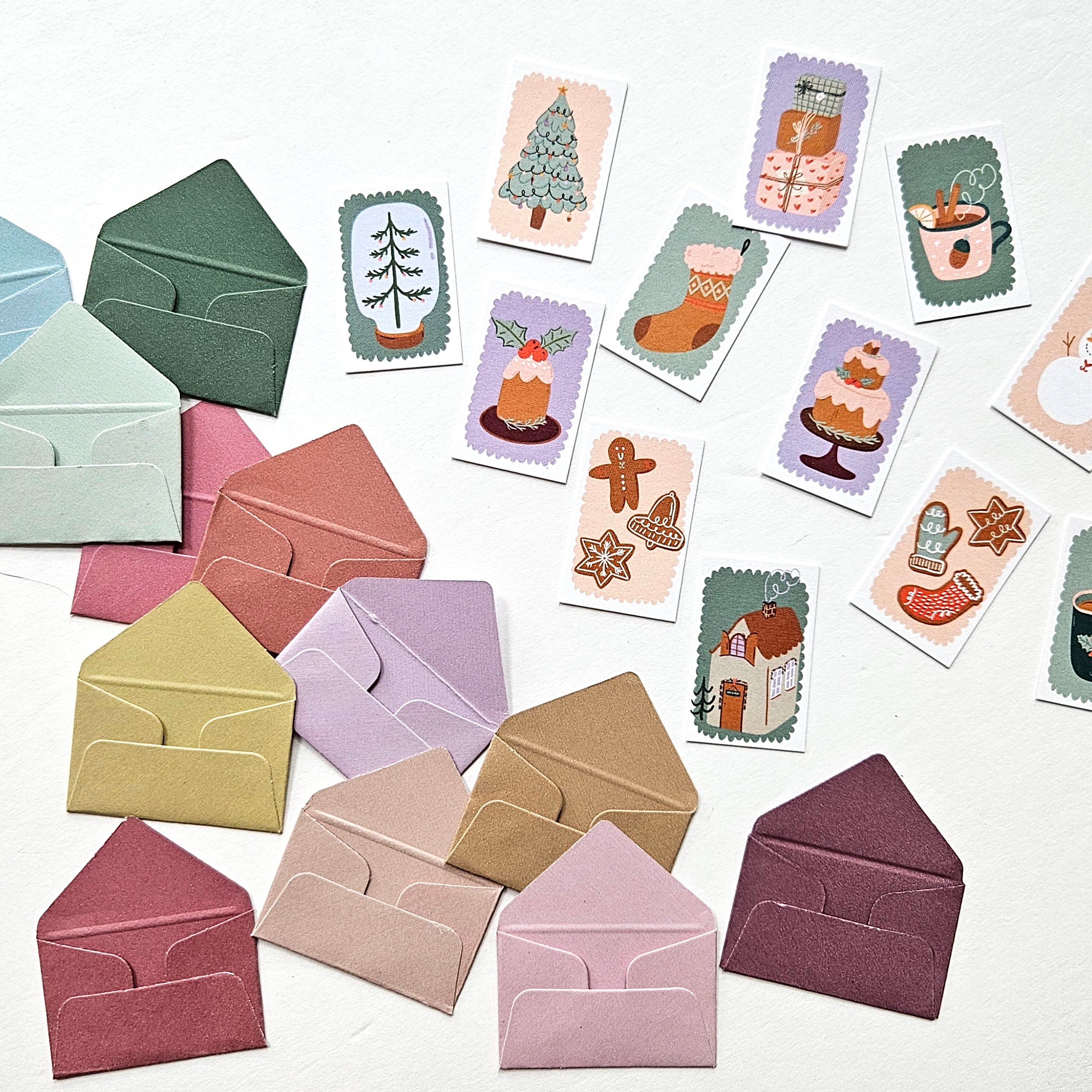 MICRO NOTES - 8 TINY NOTECARDS + 8 COORDINATING, NON-SEALING, TINY ENVELOPES