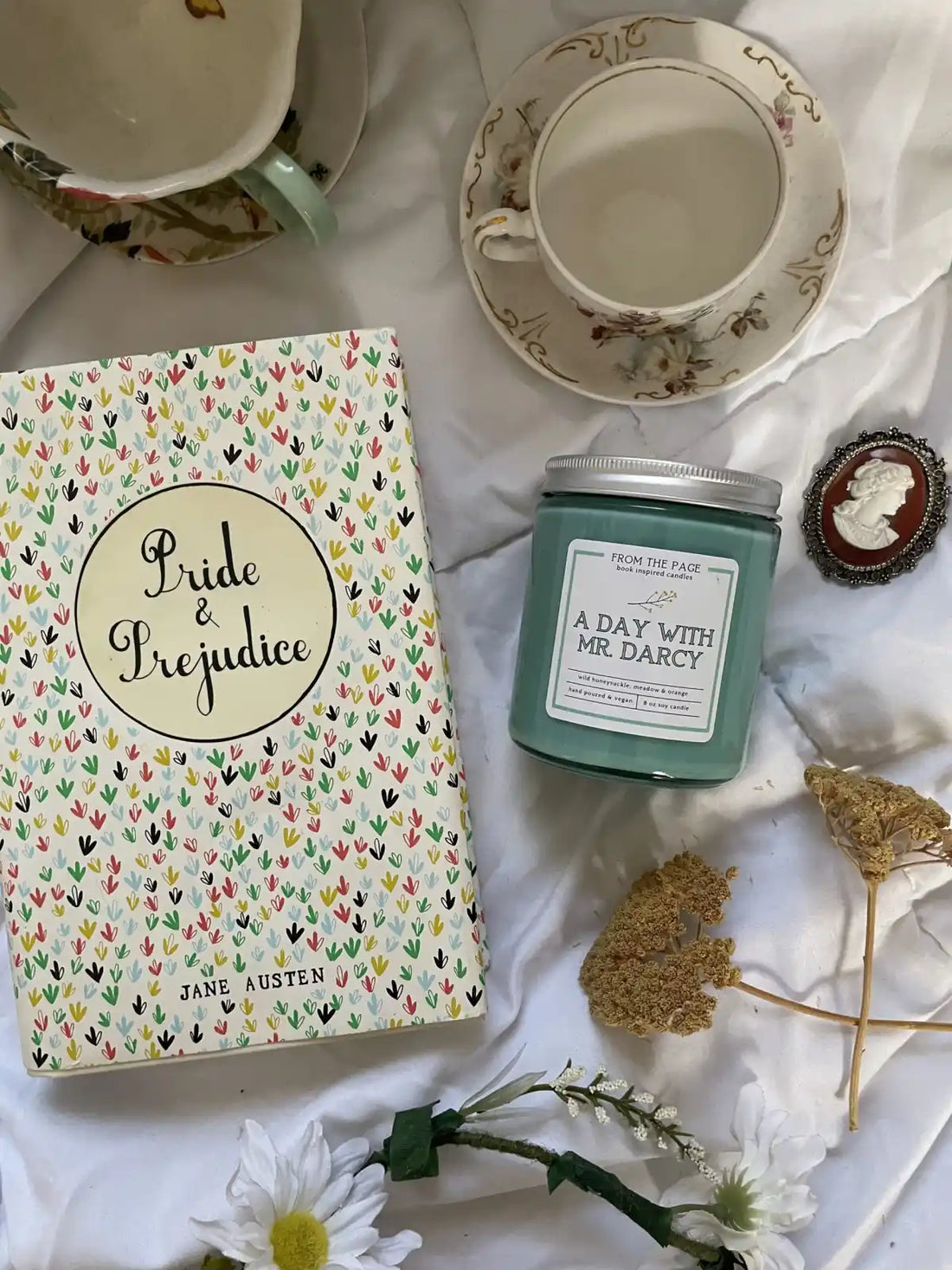 A Day With Mr. Darcy | 8 oz Bookish Candle
