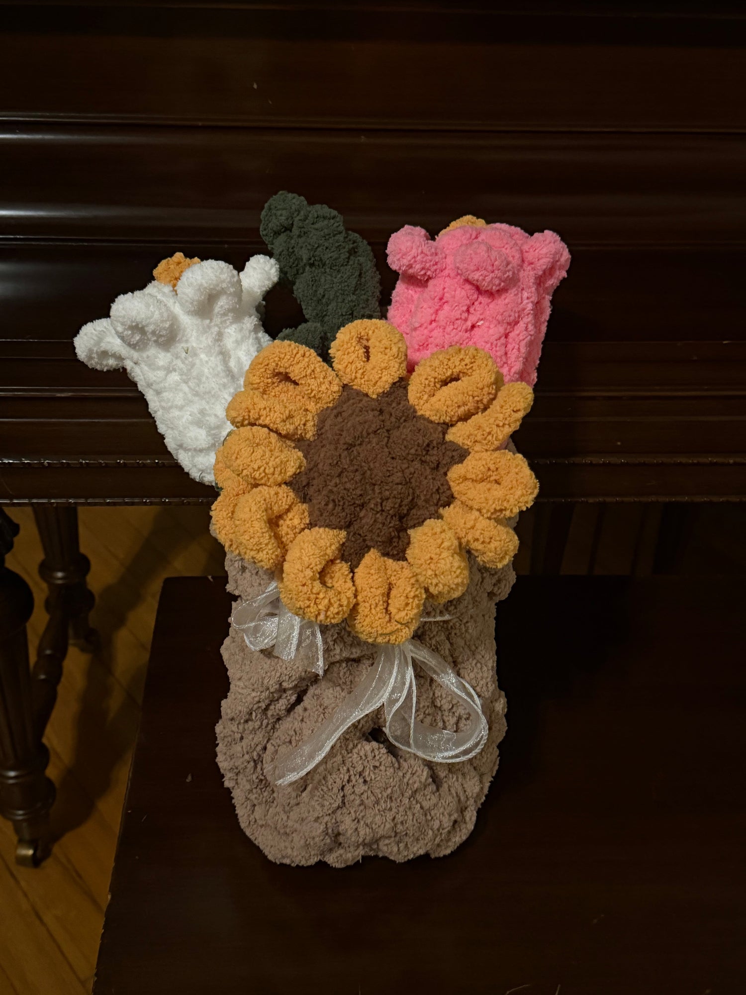 Chunky Knit Forever Flower Bouquet