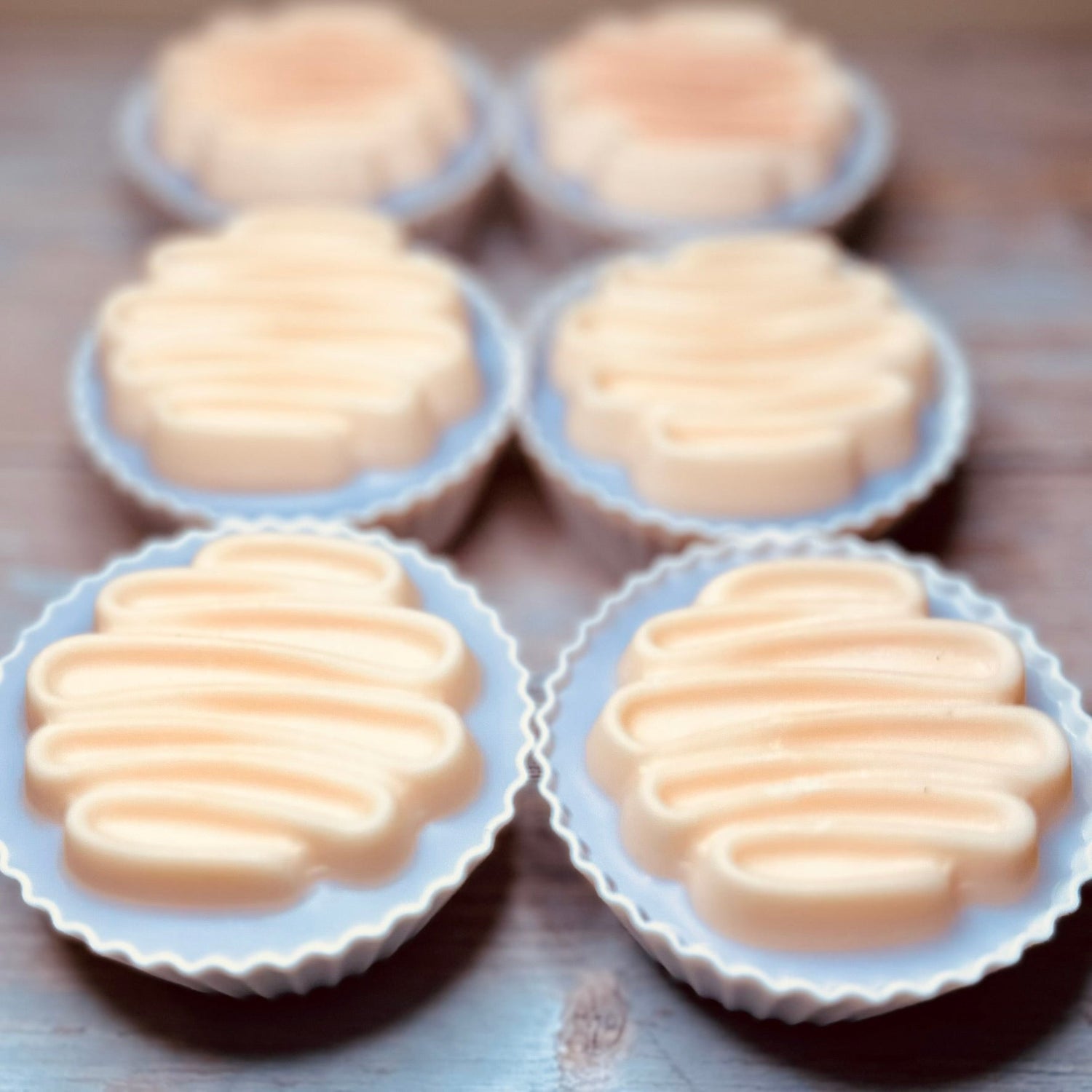 sugared-pinkies-mini-cake-wax-melts-vanilla-marshmallow-cotton-candy-the-kine-collective