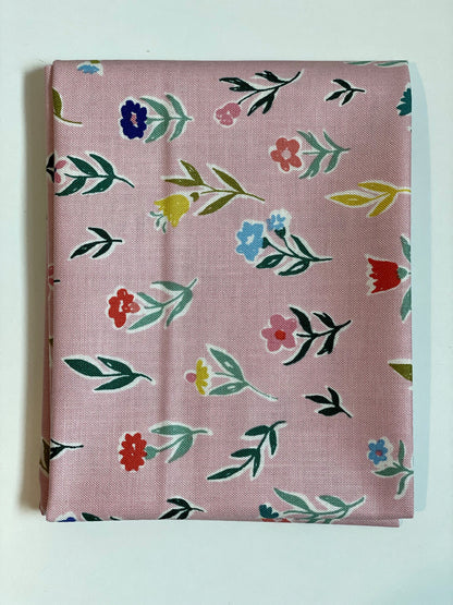 Daisy Perennial Quilters Weight Cotton Fat Quarters