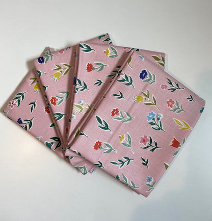Daisy Perennial Quilters Weight Cotton Fat Quarters