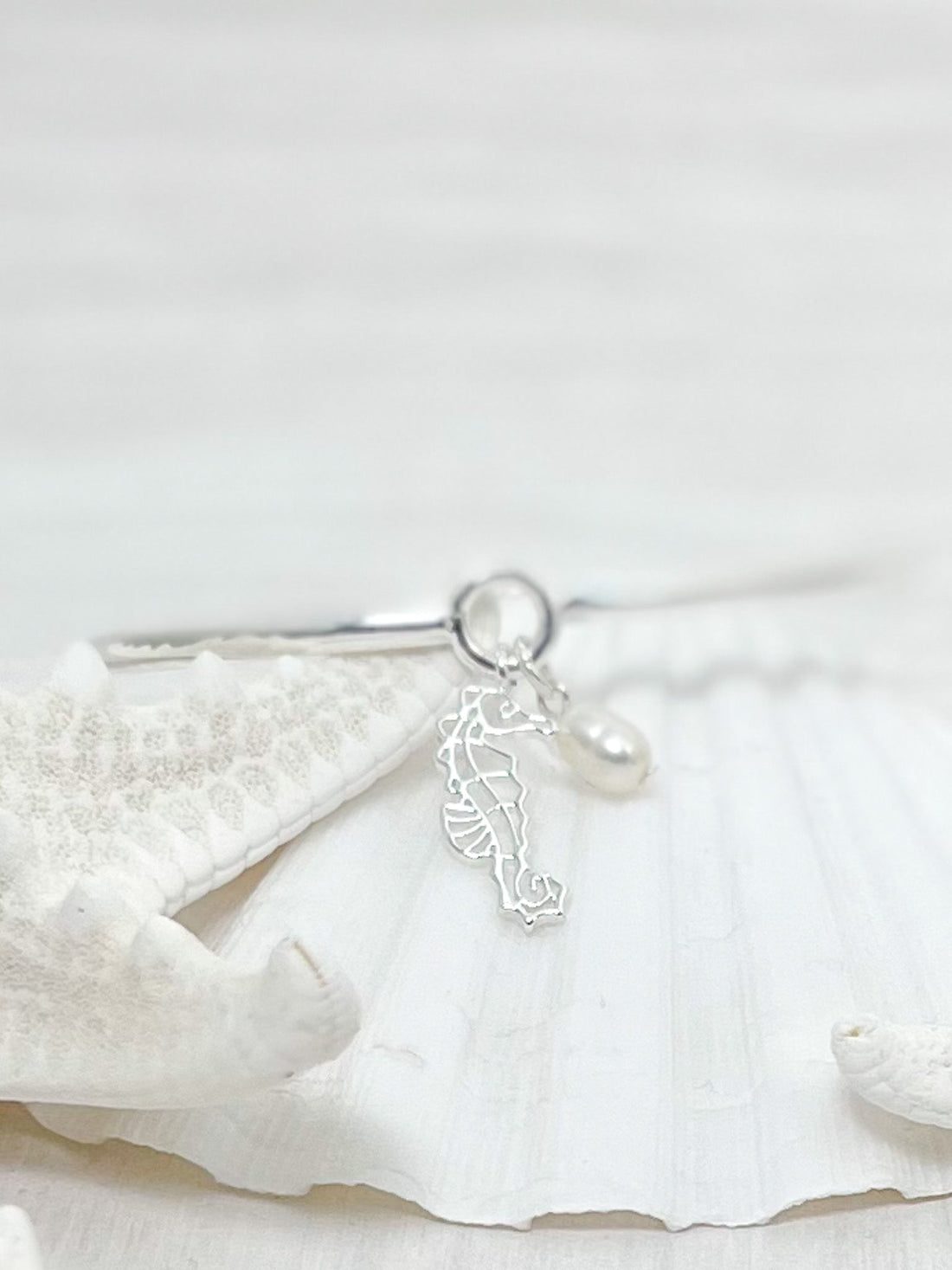 mattapoisett seahorse bangle silver