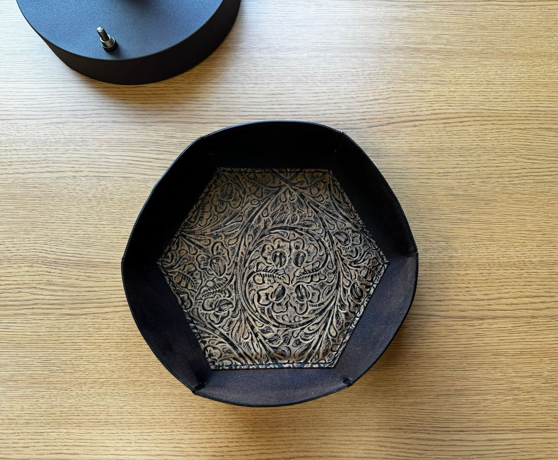 Round Padded Leather Valet Tray