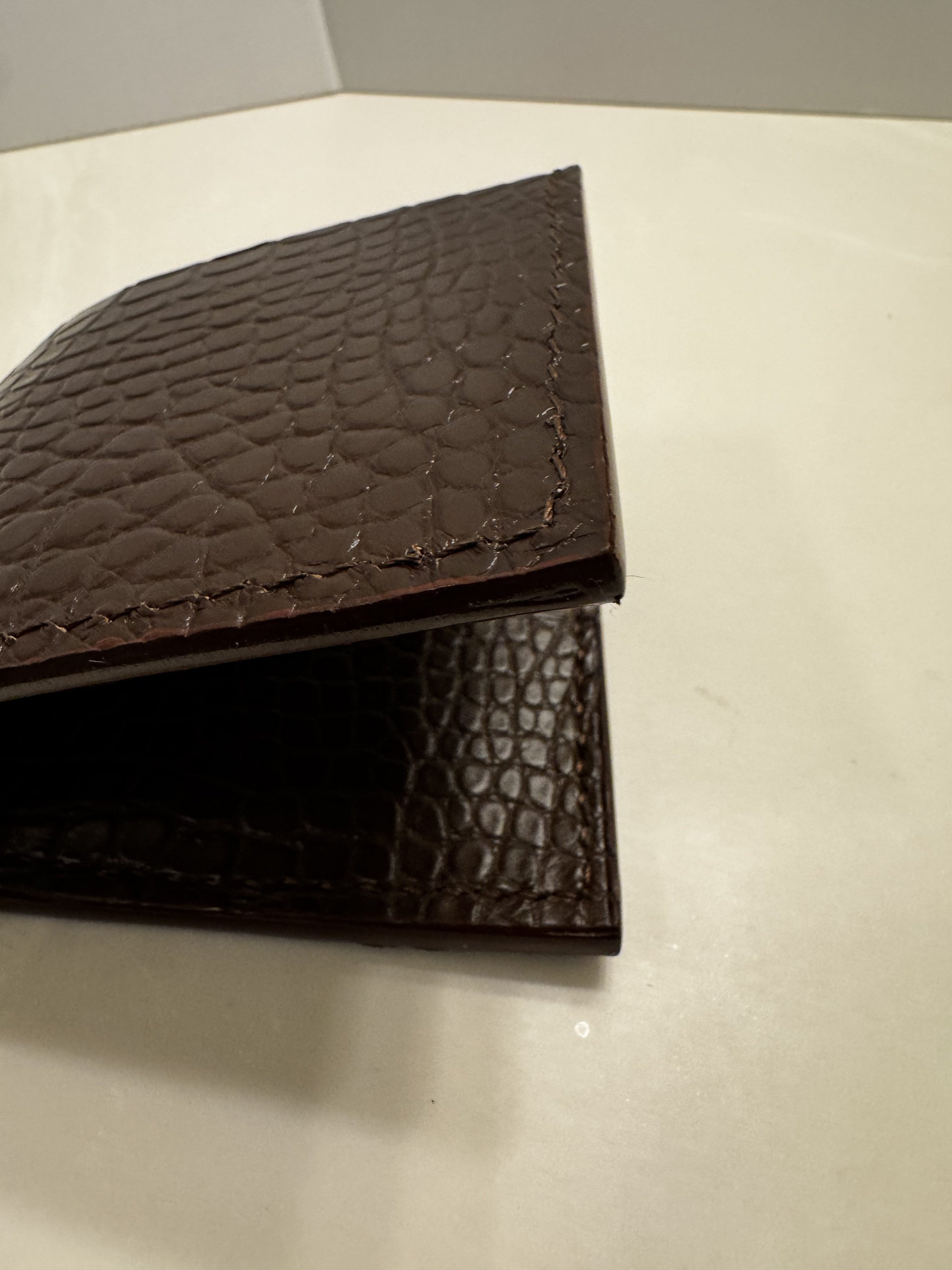 Alligator Bifold Wallet with Cowhide Lining