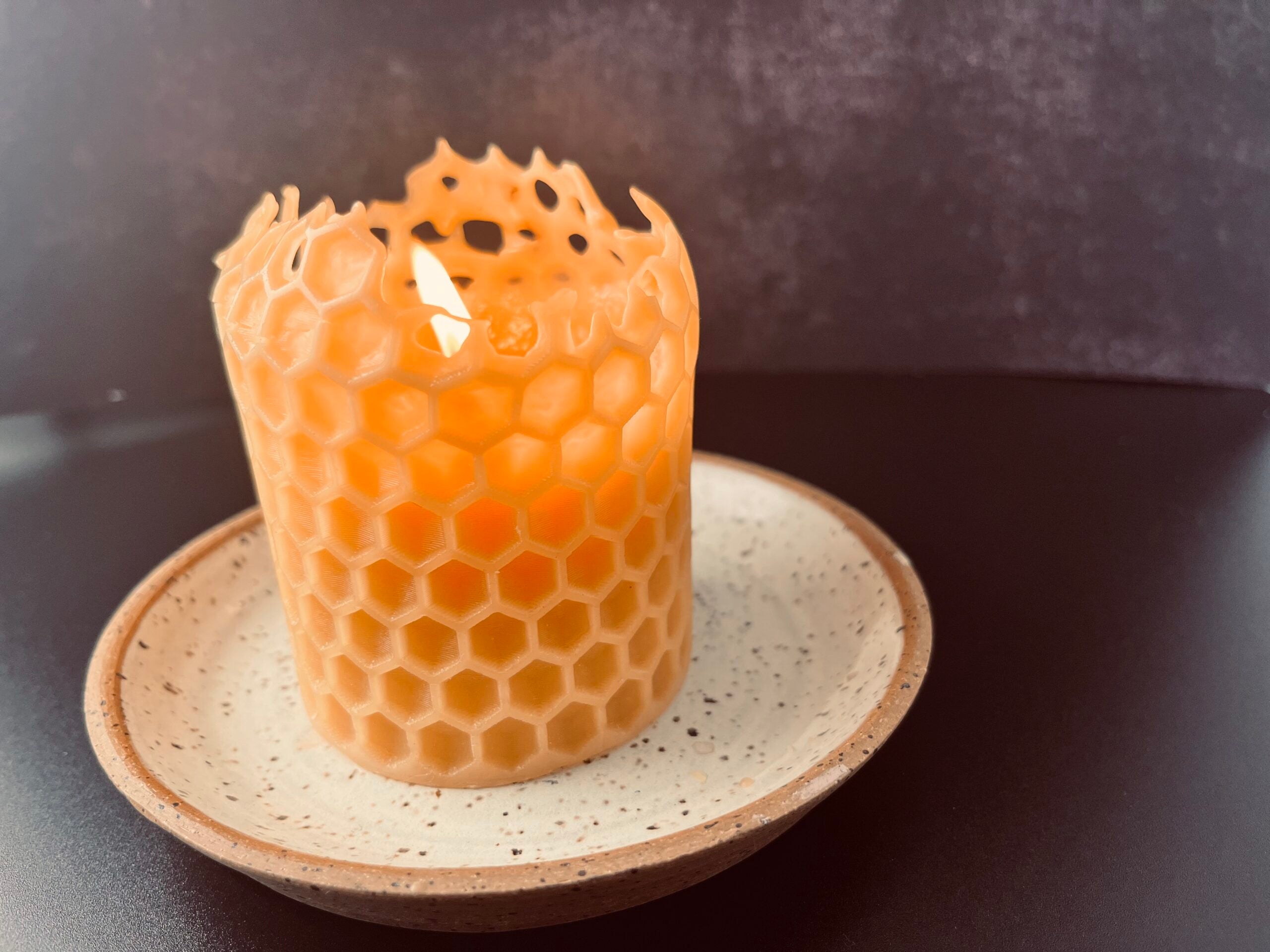 Honeycomb Beeswax Candle, Large Cell