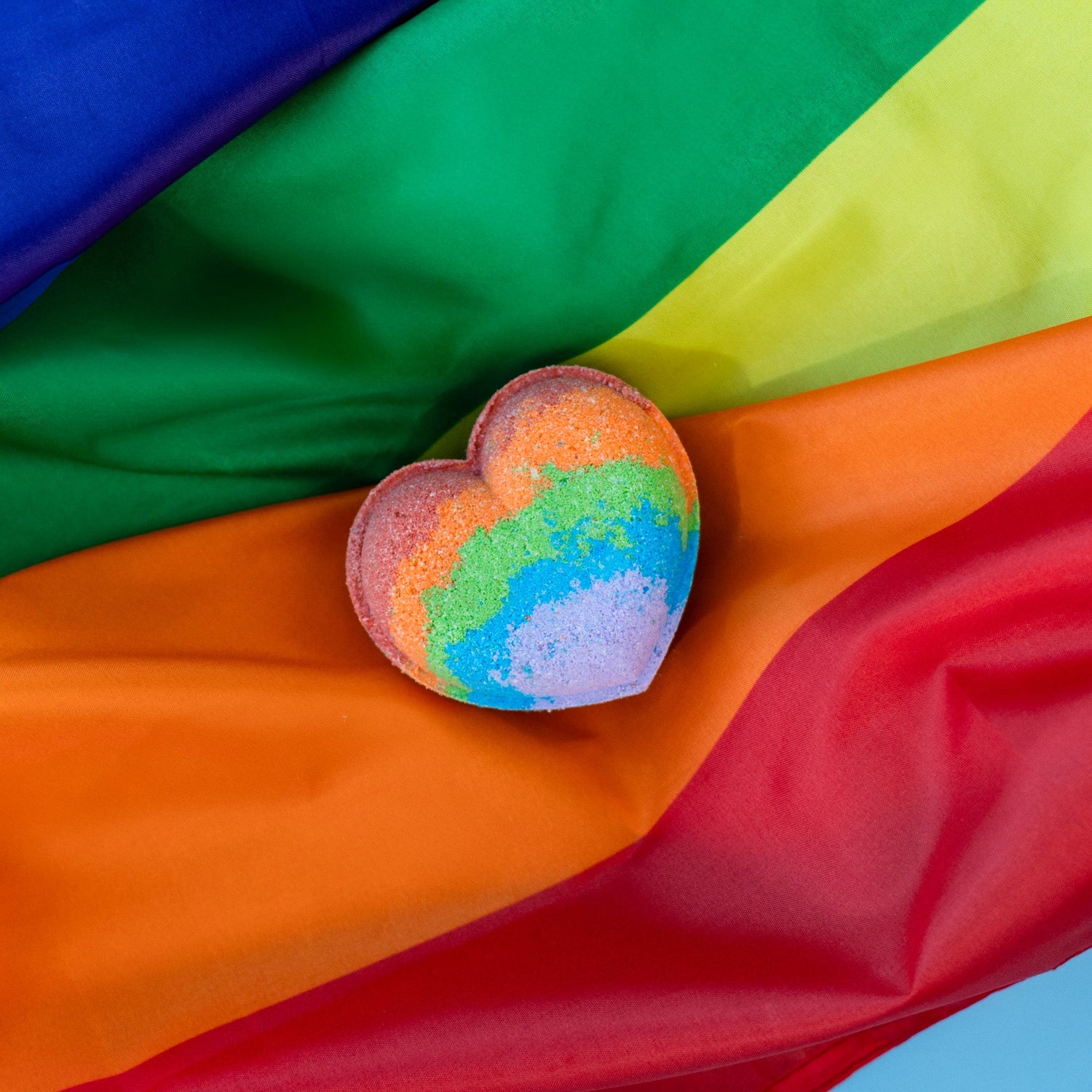 Loud &amp; Proud Bath Bomb - Fruity and musky handcrafted bath bomb with coconut oil and natural fragrance in compostable