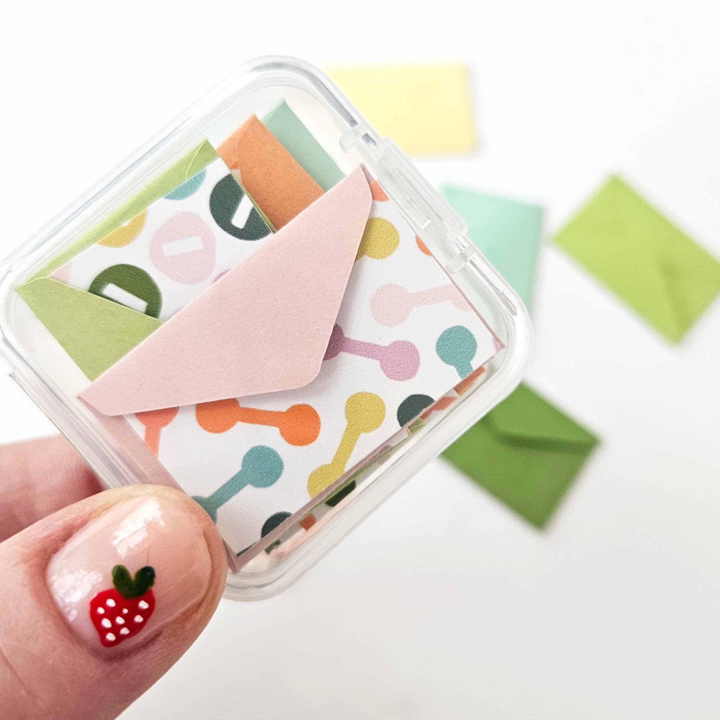 MICRO NOTES - 8 TINY NOTECARDS + 8 COORDINATING, NON-SEALING, TINY ENVELOPES
