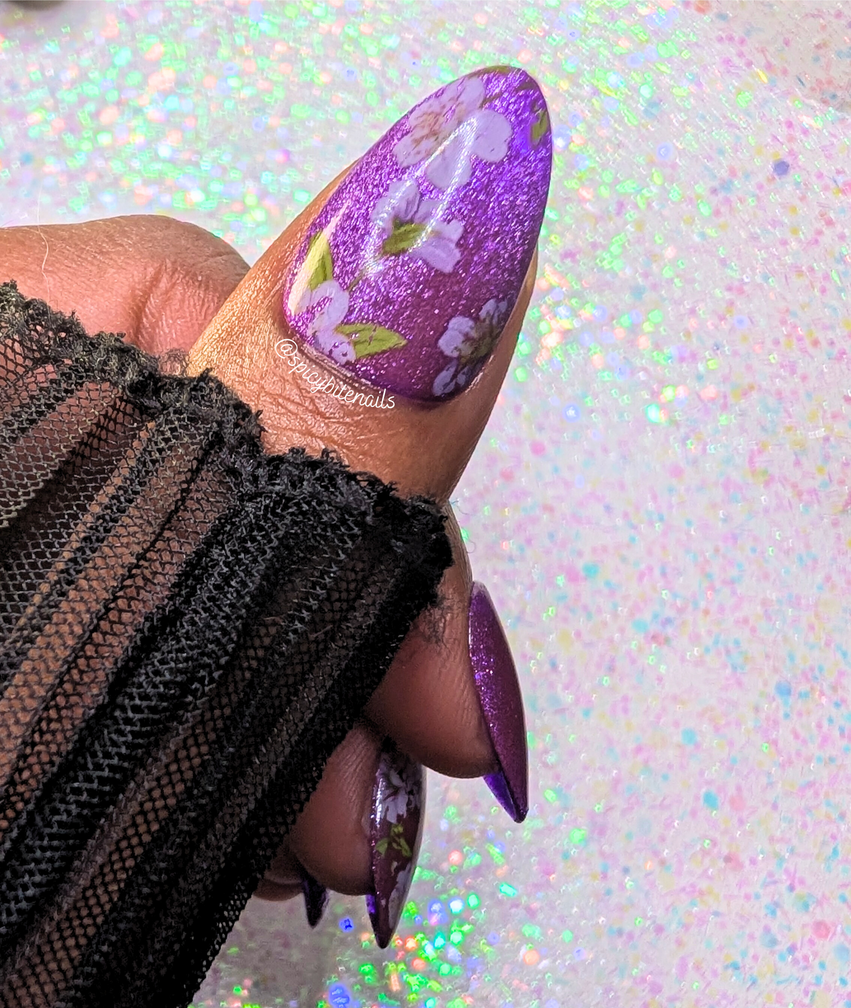 Fields of Amethyst - Purple Cat-Eye, Butterfly and White Flower False Press-On Nail Extensions 10pcs
