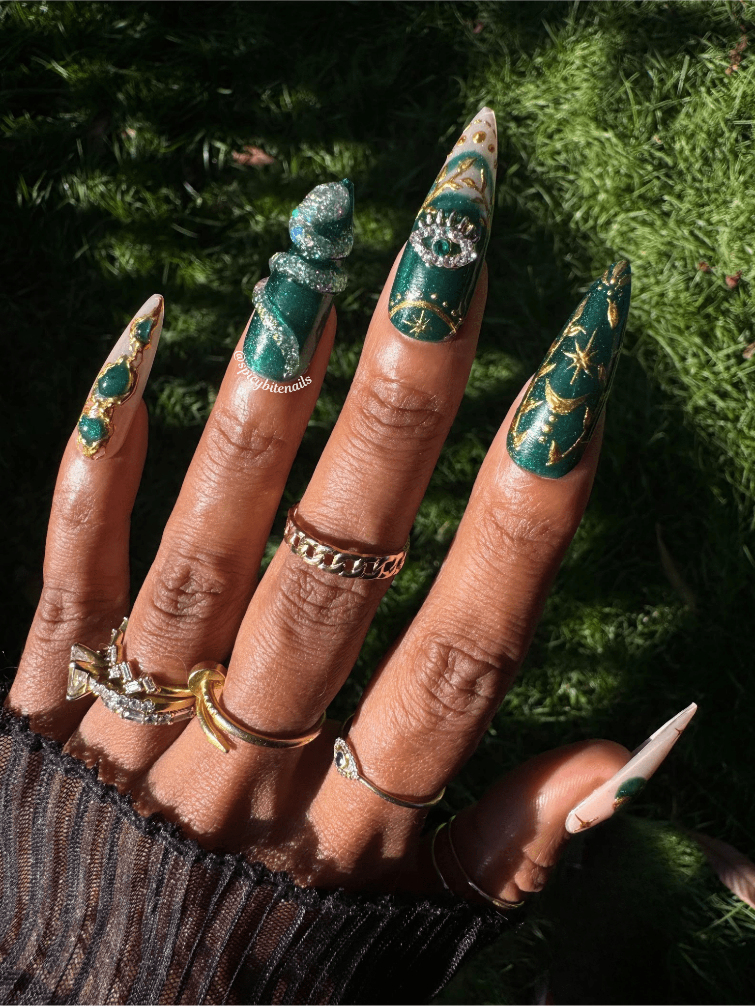Serpent’s Spell - Witchy Snake Themed Green Cat-Eye and Gold Chrome Press-On Nail Extensions 10pcs
