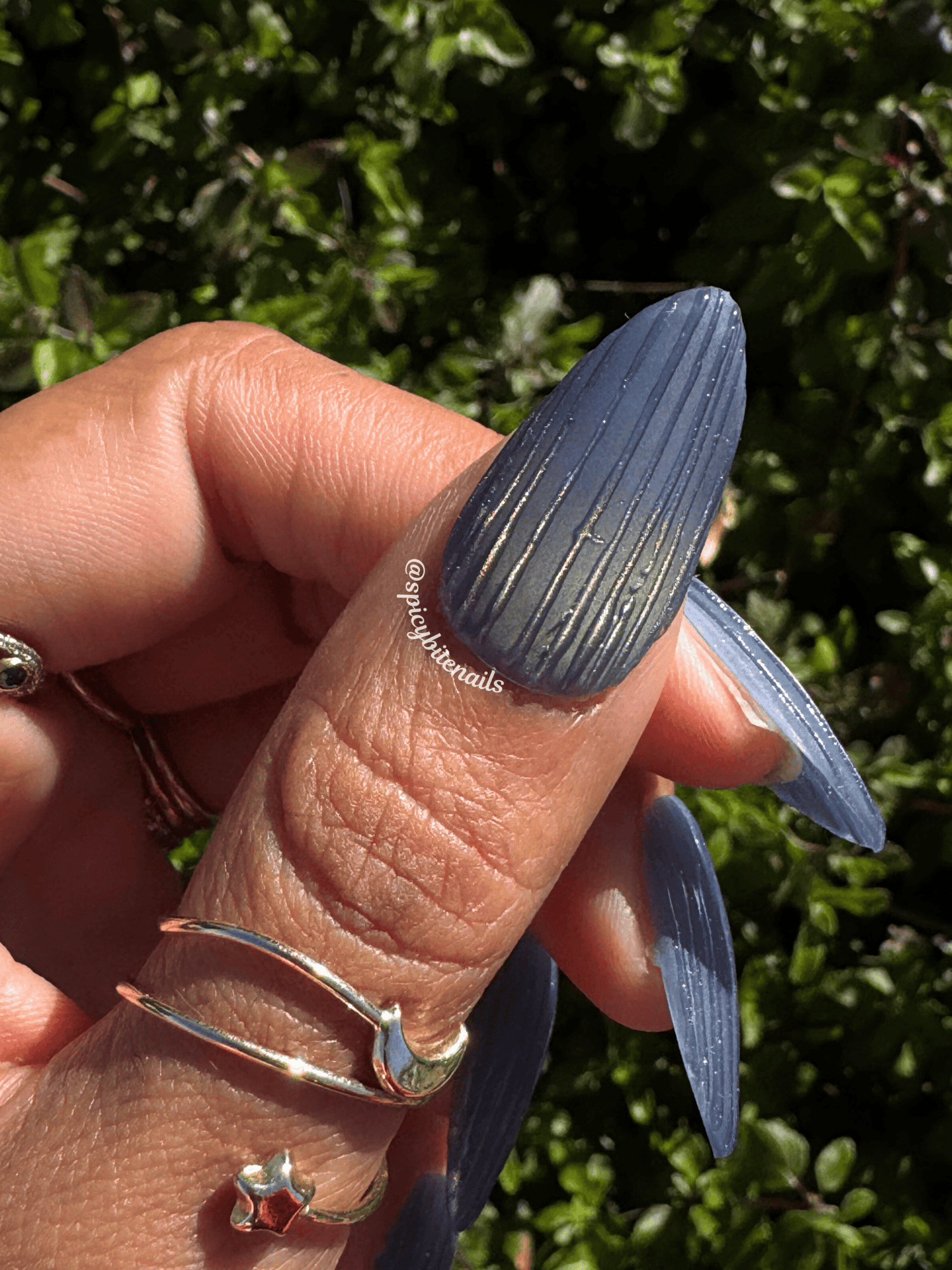 Baccarat Bleu - Blue and Gold Cat-Eye Fluted Glass Press-On Nail Extensions 10pcs