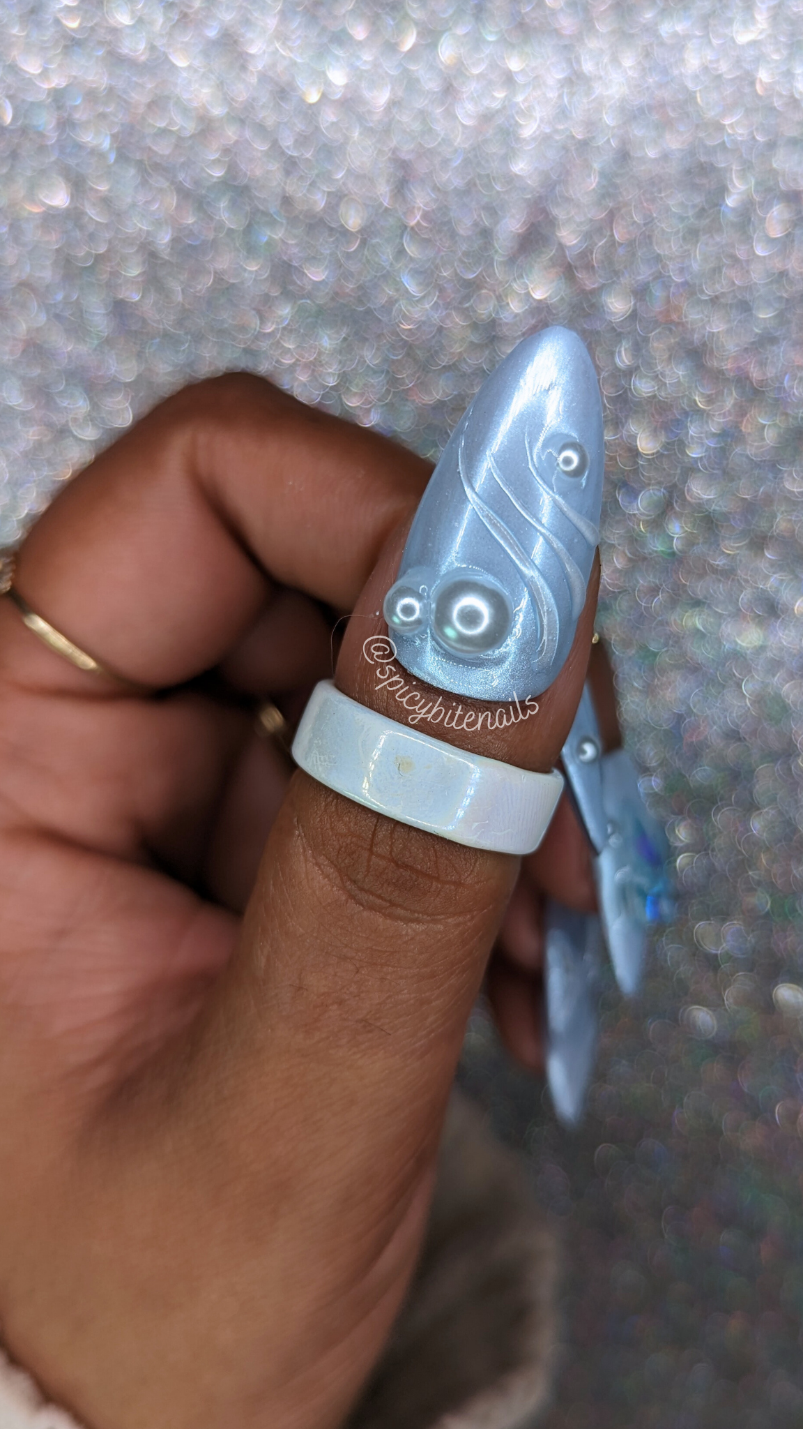 The Blue Pearl - Blue and White Chrome Pearl Coquette False Press-On Nail Extensions 10pcs