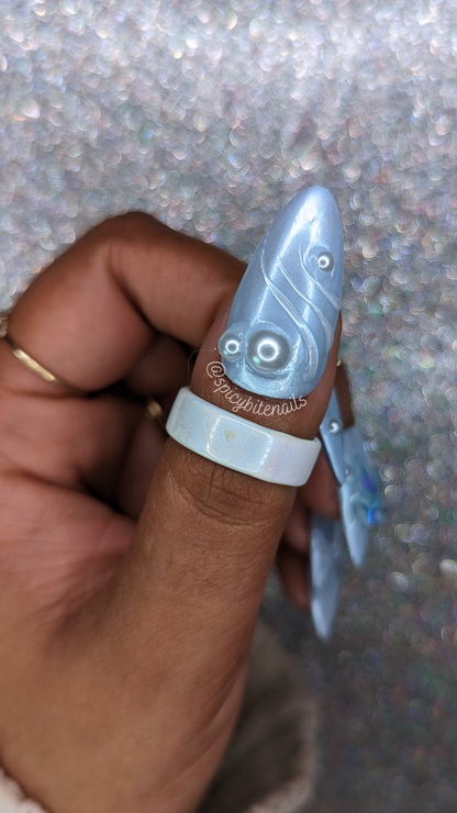The Blue Pearl - Blue and White Chrome Pearl Coquette False Press-On Nail Extensions 10pcs