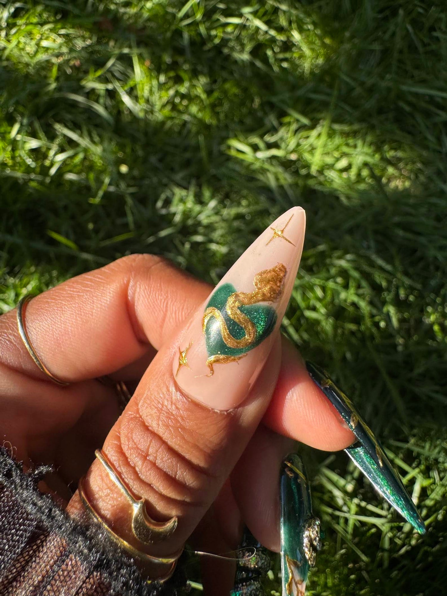 Serpent’s Spell - Witchy Snake Themed Green Cat-Eye and Gold Chrome Press-On Nail Extensions 10pcs