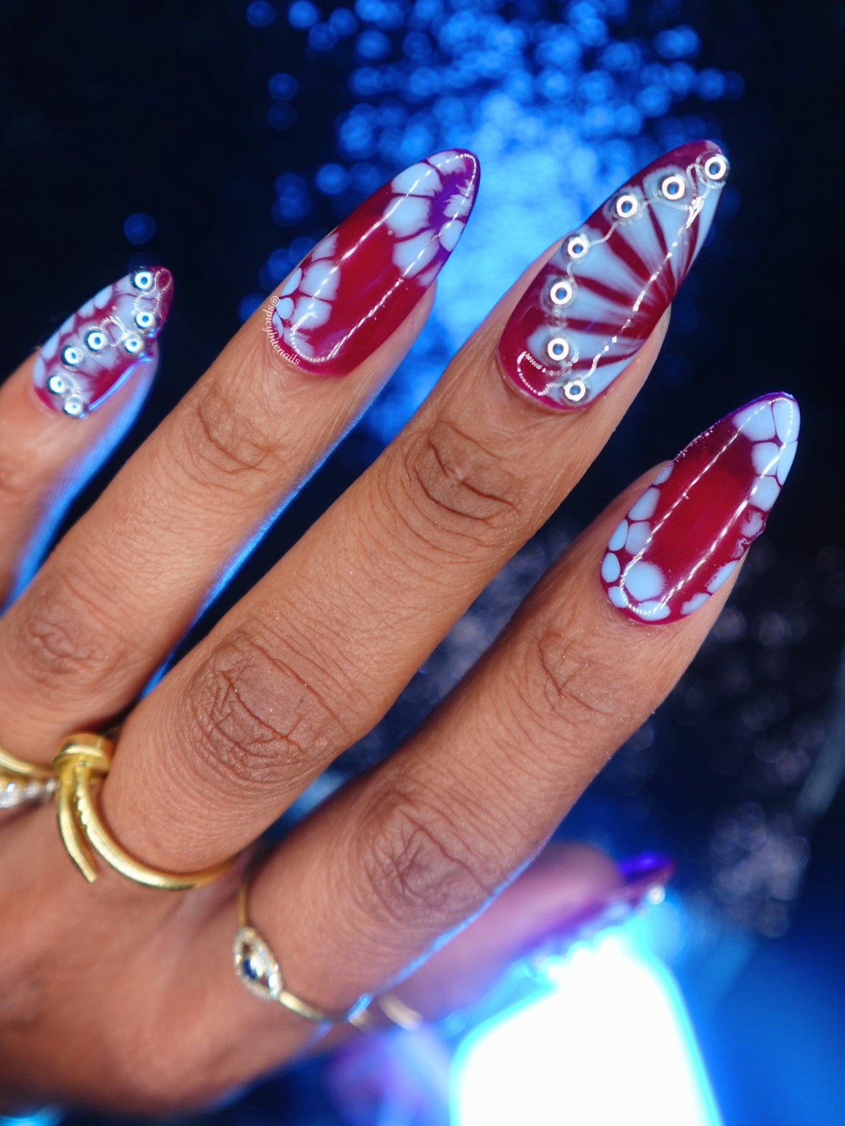 Burgundy Bandit – Burgundy Red and Blue with Silver Press-ons