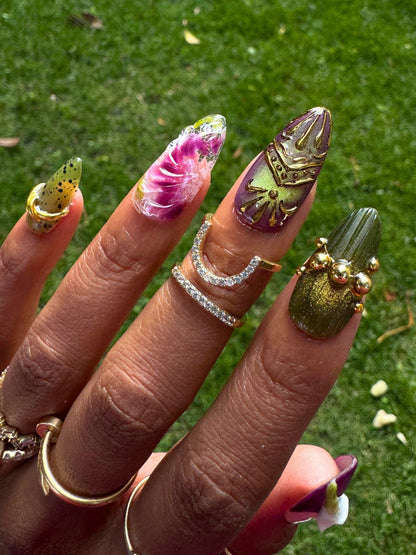 Venus Envy – Plum and Olive Green Cat-Eye and Chrome Botanical Press-on Nails