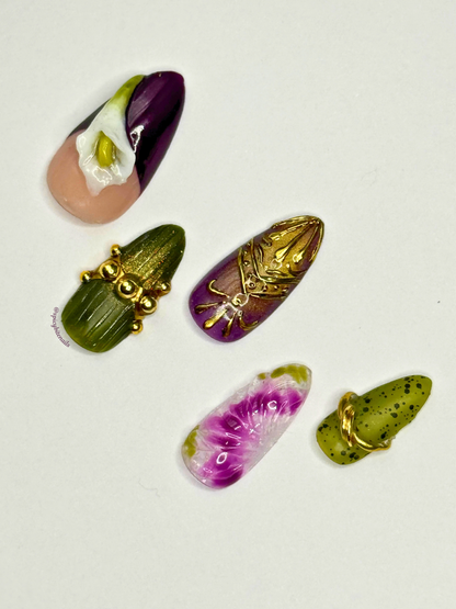 Venus Envy – Plum and Olive Green Cat-Eye and Chrome Botanical Press-on Nails