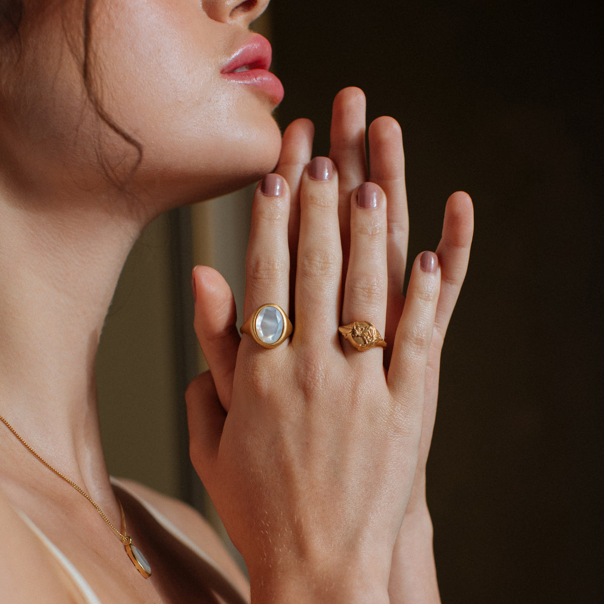 Mother of Pearl Gold Orange Blossom Signet Ring