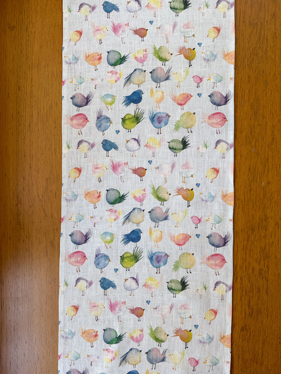 floofy birds european linen table runner