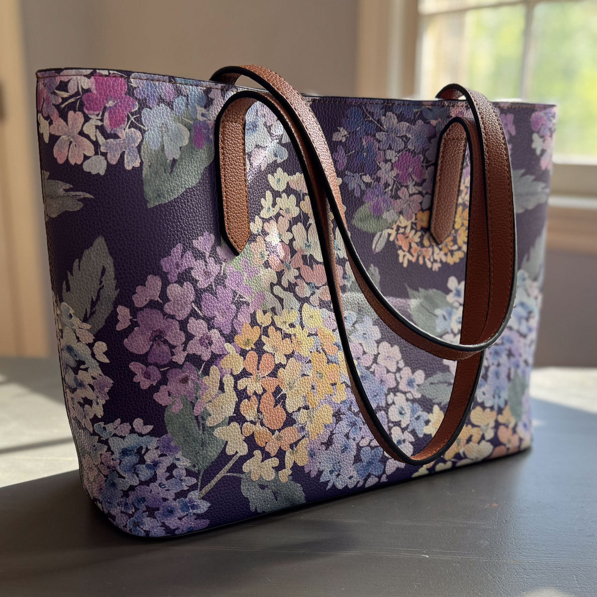endless hydrangea carryall in vegan leather