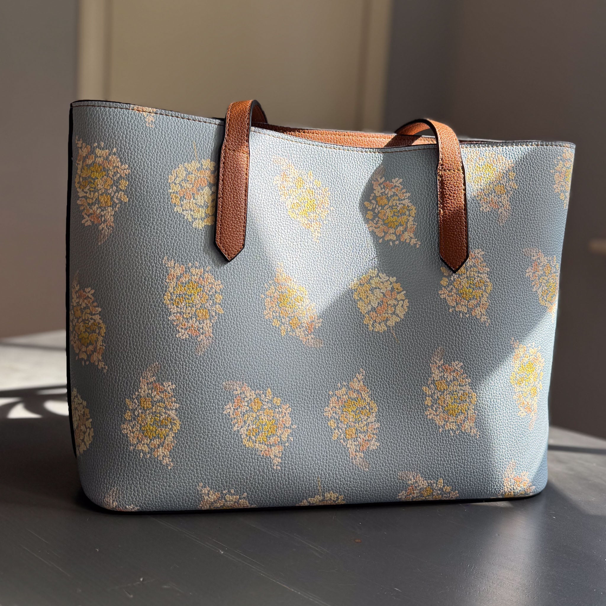 golden hydrangea blooms carryall in vegan leather