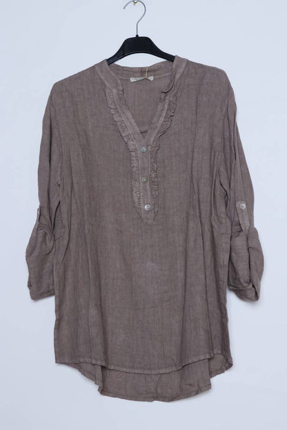 The Easy Linen Blouse