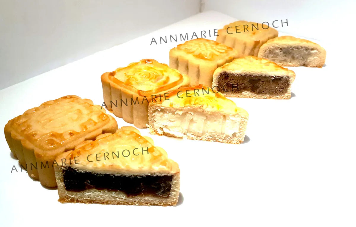 Mooncakes 2pk (Red Bean, Cinn/Vani, Choco, Coconut)