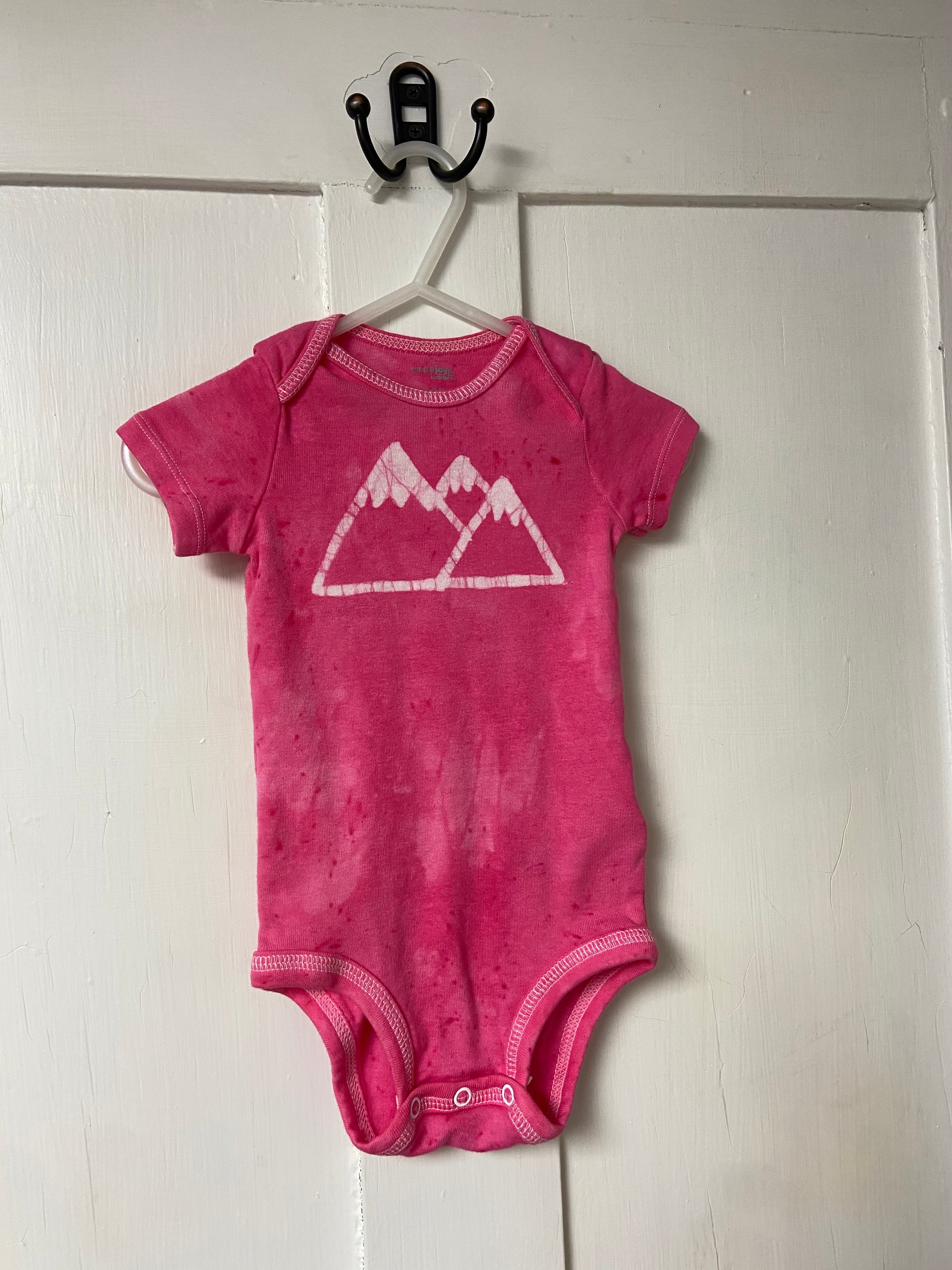Mountain Baby Bodysuit, Short Sleeves