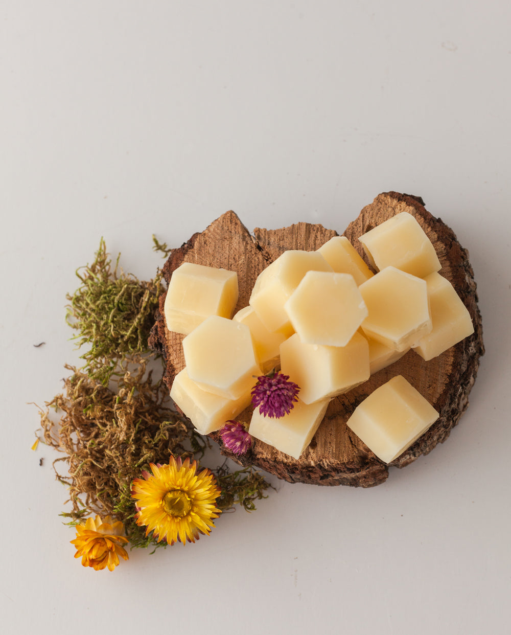 Fig &amp; Grove Salt &amp; Sage wax melts with coastal botanical scent notes