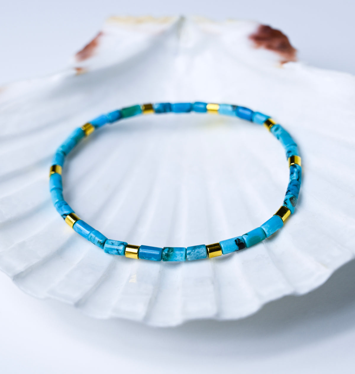 Natural Turquoise and Gold Stretch Bracelet for Women, Boho Bracelet, Handmade Jewelry, Beach Bracelet, Southwestern Jewelry