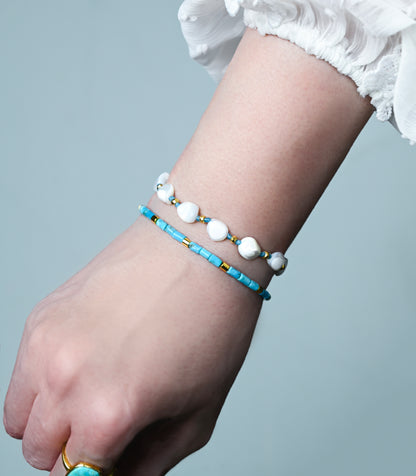 Natural Turquoise and Gold Stretch Bracelet for Women, Boho Bracelet, Handmade Jewelry, Beach Bracelet, Southwestern Jewelry