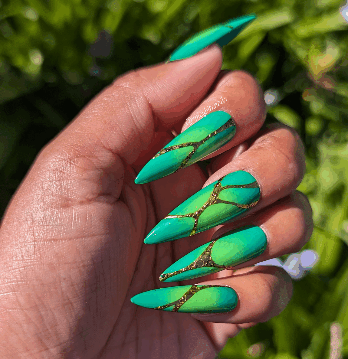 Green with Envy - Y2K Green Aura and Gold Chrome False Press-On Nail Extensions 10pcs