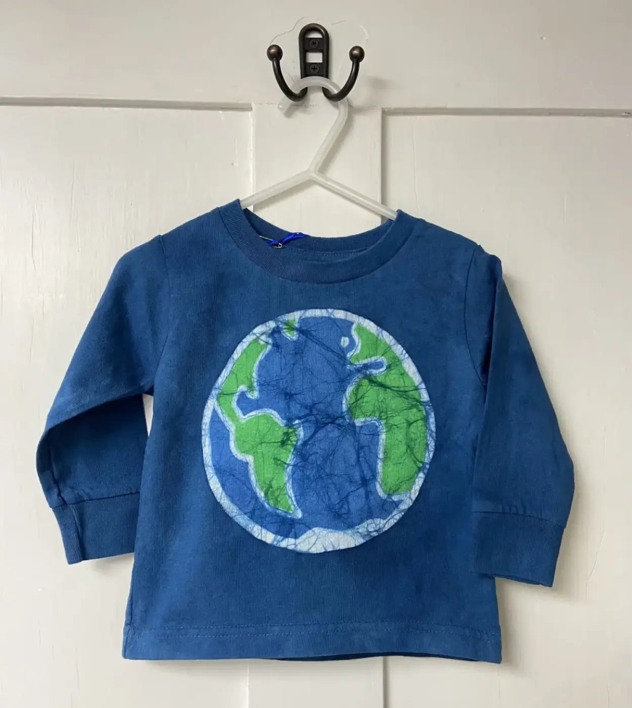 Earth Shirt, Earth Day Shirt, Kids Earth Shirt, Boys Earth Shirt, Girls Earth Shirt, Kids Globe Shirt, Kids Planet Shirt, Batik Earth Shirt