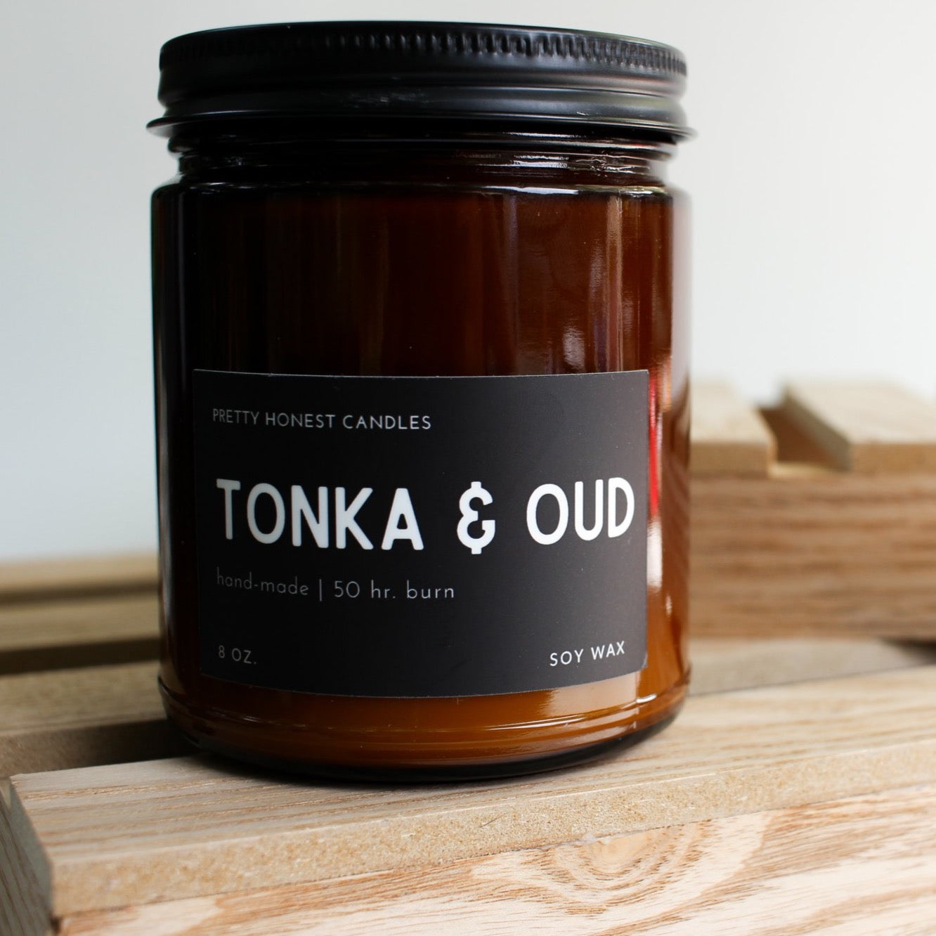 Tonka &amp; Oud Soy Candle - Pretty Honest Candles