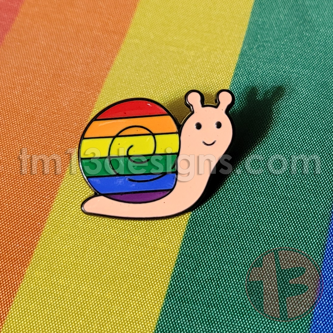 Pride Snail Pin.png