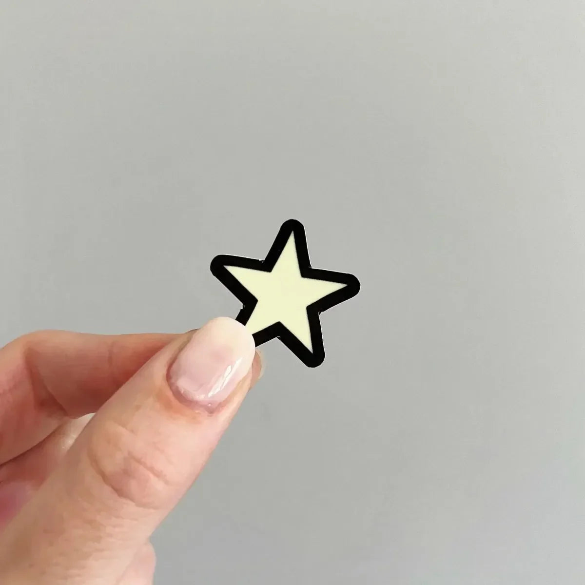 Glow-in-the-dark mini star sticker