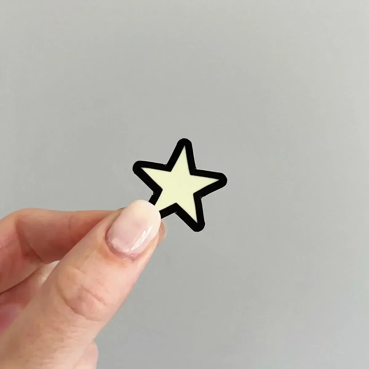 Glow-in-the-dark mini star sticker