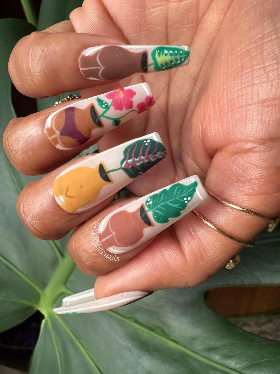 Rooted in Melanin - Black and Brown Women Plant Inspired False Press-On Nail Extensions 10pcs