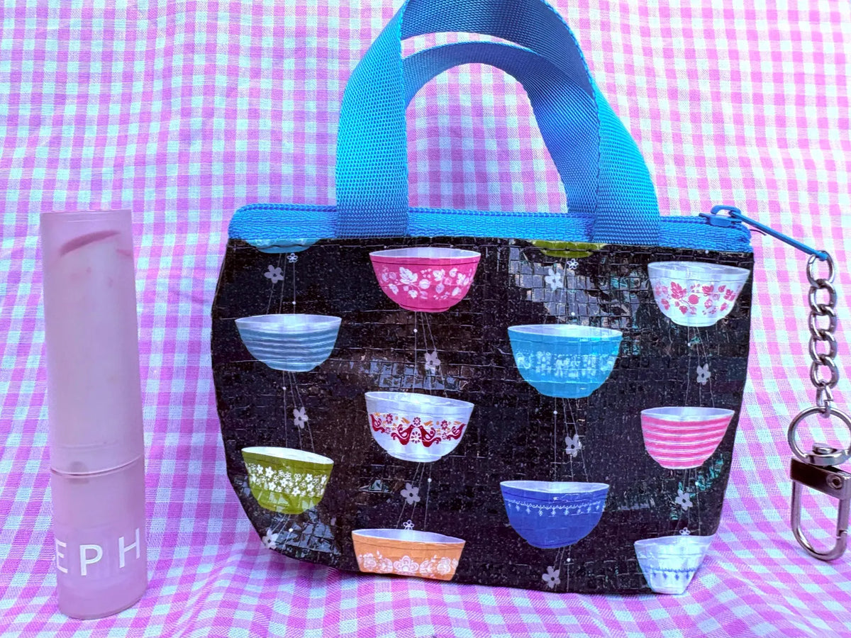 Mini Tote Bag Charm: Vintage Pyrex Kitchen Bowls, Zipper Pouch keychain