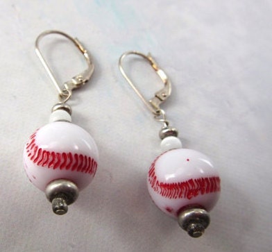 Lightweight baseball novelty earrings - sport gift, designed for easy wear at baseball games, suitable for players and supporters.