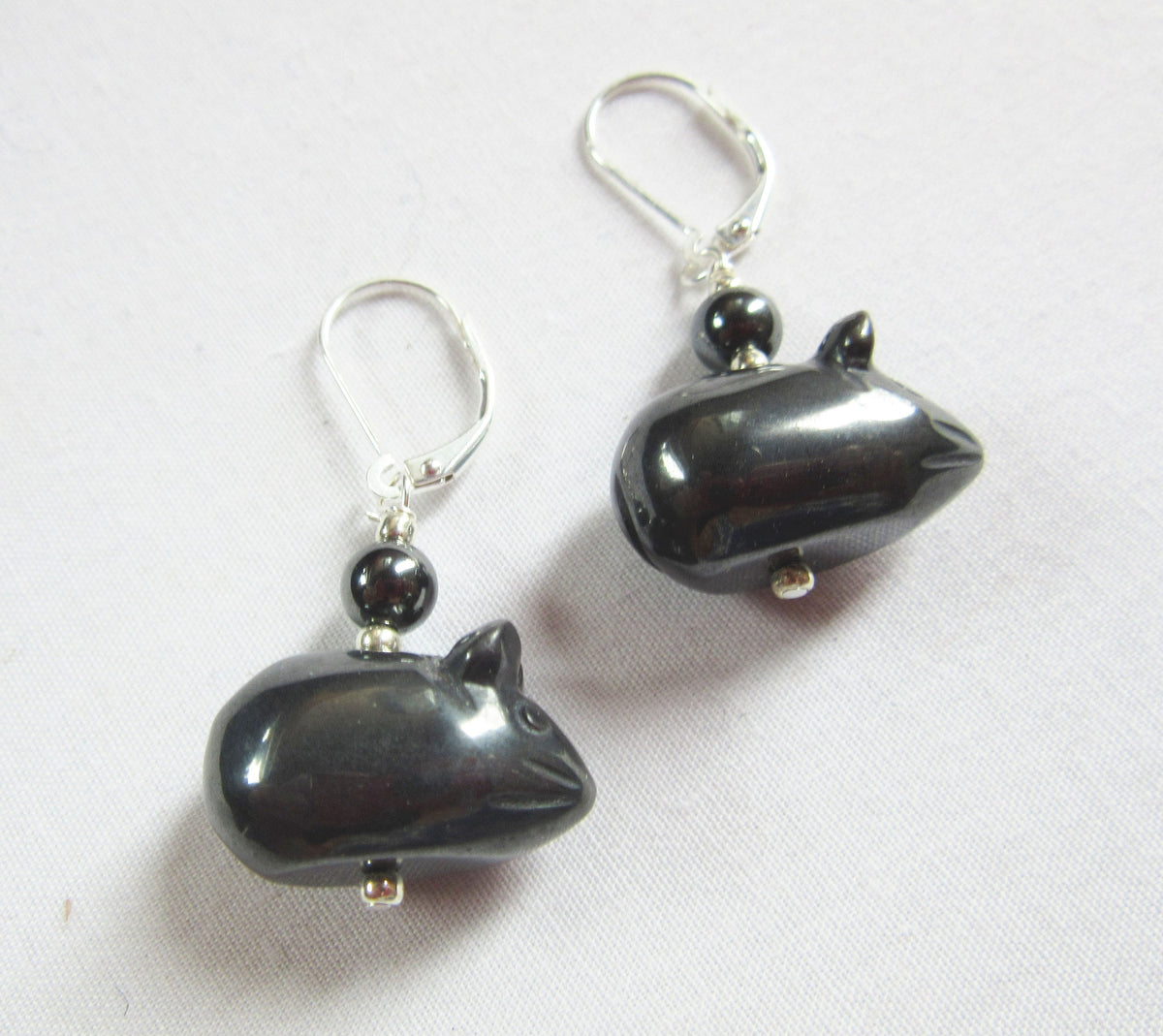 Mouse earrings made of hematite stone, featuring a playful mouse shape, perfect for animal lovers.